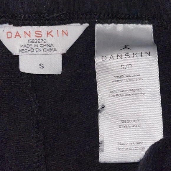 Danskin Women's Black Drawcord Short Sz S - Picture 5 of 6
